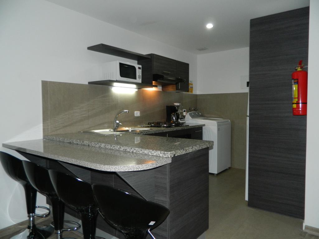 Itsahome Apartments - Torre Seis キト 部屋 写真